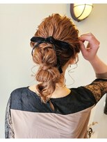 サーティーン(THIRTEEN) ミディアム結婚式お呼ばれヘアセット《20代》