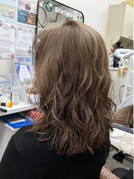ビーワンシステム トダ美容室(Be One System TODA)の写真/髪や頭皮を傷めずに潤いとツヤを実現!頭皮が弱くてカラーができない方や、エイジング毛が気になる方にも◎