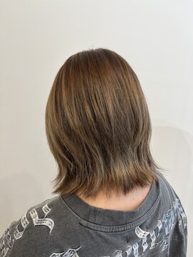 クオン 伊勢崎(QUON.) ハイトーンカラー/ウルフ