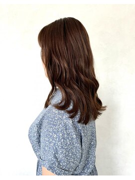 ヘアアンドメイク エジェリ(hair&make egerie) ミルクティーベージュカラー・セミロングレイヤー