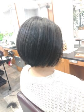 サミュウ お手入れが楽なショートボブ