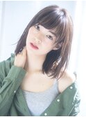 ラフな魅力！大人のこなれミディアムボブ