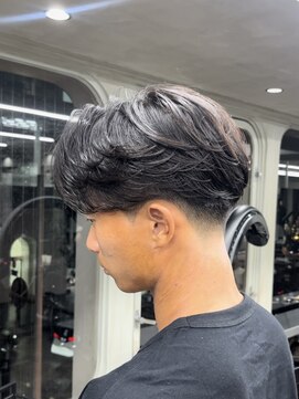 ニコ トウキョウ ロジック(nico TOKYO Logic) センターパート×ニュアンスパーマで毎日を楽に◎