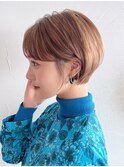 ショート前髪カットミルクティーおくれ毛_ba428661