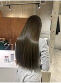 明るめのオリーブカラー