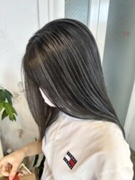 イロ ジェイアール JR奈良店(IRO) コントラスト細めハイライト