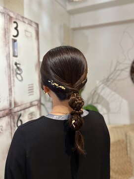 リゴッツ ドゥア プトゥリ(Regottz dua putri) デザインカラー結婚式や二次会/お呼ばれヘアアレンジ10.31