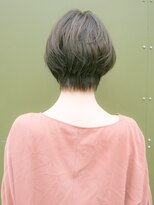 リリアン 青山(relian) 襟足スッキリなショートが人気急上昇中!!