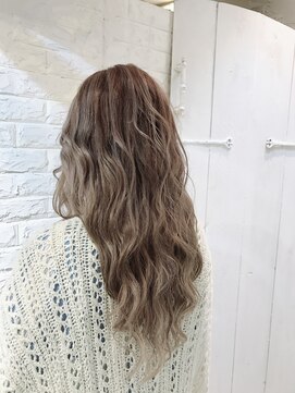 ウーロス(uros.) ラベンダーベージュ☆ハイライト