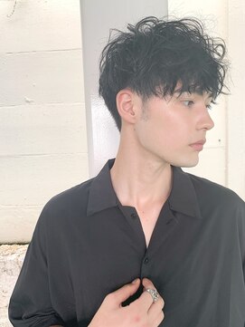 ユーリー(juurii) スタイリッシュな刈り上げとゆるめパーマ【juurii 菊地真理恵】