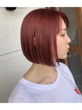 ハク(haku) デザインボブ×レッドカラー
