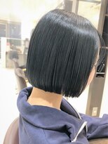 エムタニグチオーブ(M.TANIGUCHI o.r.b) 切りっぱなしボブ