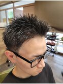刈り上げスパイキーショート