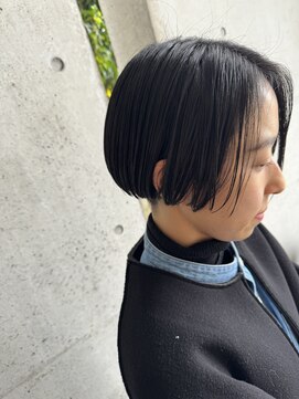 オーク ガーデン 中目黒(OAK garden) ダークカラー刈り上げボブ