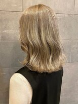 ディスコネクト(DISCO-N-NECT)&nbsp;ダブルカラー　ブリーチカラー　ミディアム　ハイトーンカラー