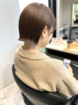 キートス 高知店(kiitos) ○耳かけタイトなパツっとミニボブ20代30代40代