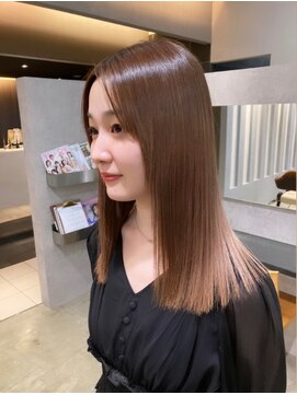 クーラ(Cura) 【Cura原宿】梅雨対策・酸性ストレートロング・顔周りレイヤー