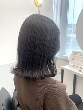 トッカ 茨木(tocca) 外はねミディ×大人の艶グレージュ