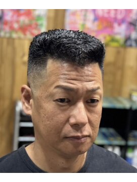 ピシャッとニ代目銀二郎 リーゼントパンチ