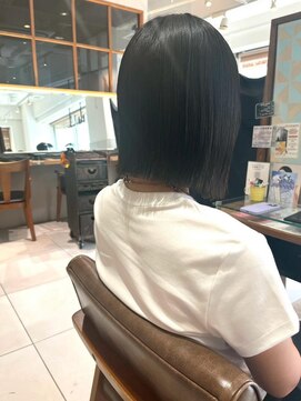 バブ バイネオリーブ(Bab by neolive) ボブ/白髪ぼかし/ホワイトグレージュ/ブルーブラック/美髪