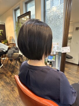 ツナグ(繋) ショートボブ