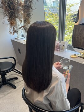 ネオリーブリノア 北千住東口店(Neolive Linoa) 深めオリーブカラー