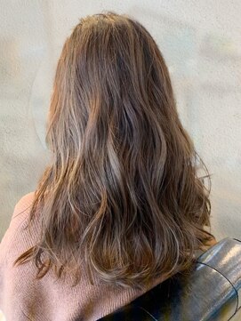 エスヘアー 名古屋 金山(es hair) 20代30代髪質改善カラーラハイライトベージュ毛先パーマ透け感