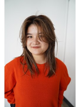 ビュートリアム 七里ヶ浜(BEAUTRIUM) 重め前髪とニュアンスハイライト【福井ユウリ】