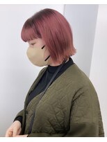 ユイツ&nbsp;ピンクベージュグラデーションボブ