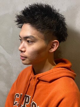 ディスイズバーバーサード(THIS IS BARBER 3rd) スパイキーショート　ツイストパーマ　ツーブロック　束感