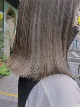 カムバイネオリーブ 溝の口店(Cam by neolive) インナーカラー グレイジュ