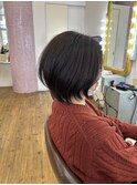 ダークベージュ×ナチュラルショート