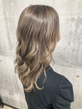ヘアー アンベリール(HAIR EMBELLIR) ハイライトカラー