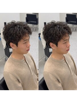 ブライト(BRIGHT) センターパートスパイラルパーマ