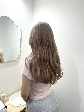 モニカ 栄店(MONIQA) ミルクティーベージュ