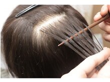 【白髪は生かす時代！美しさと自由を手に入れよう☆】細いハイライトをほどこすことで白髪を目立たなく！