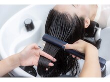 超浸透テクノロジー搭載超音波アイロン1秒間に100万回！！の超音波振動でトリートメント効果大