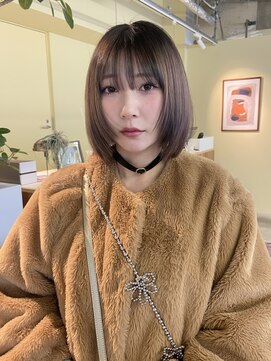 20代30代40代　ルーツカラー/小顔/レイヤー