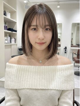 イデアル(Ideal) ボブ/ミニボブ/切りっぱなしボブ/外ハネ/インナーカラー/韓国