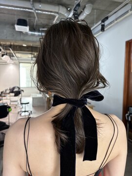 キャロルガーデンズ ボコカ 表参道(Carroll Gardens bococa) 【kacho】ダウンスタイル　ヘアセット