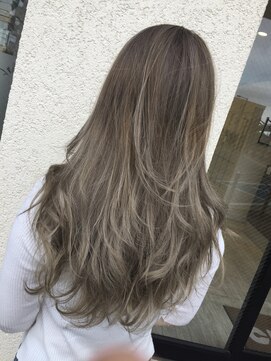 クレア(CREA) ミルクティーグレイグラデーションカラー