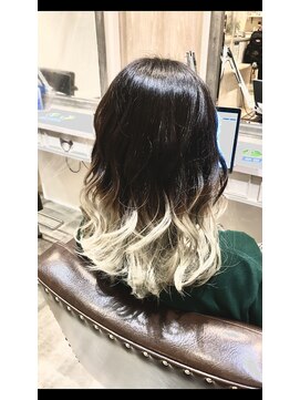 ビーエリア 本店(BE AREA) グラデーションカラー