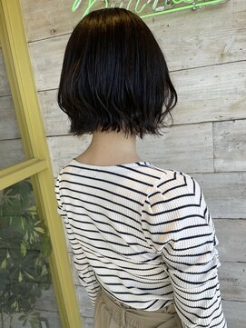 プアヒール(pua heal) 切りっぱなしボブ