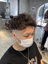 アンサー 千葉中央(UNSER prod by THE DAY)&nbsp;スキンフェードツイストアップバング