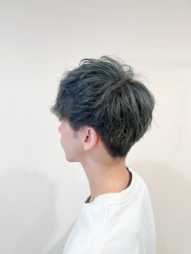 ブカブク(BUKA BUKU) メンズスタイル　ショートマッシュ　ブリーチ　ブルーシルバー