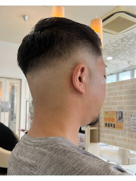 レイフィールド 光の森店 スキンフェード