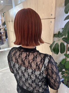 アドラーブル 万代店 (adorable) 20代大人可愛いダブルカラーブリーチ外はね切りっぱなしボブ