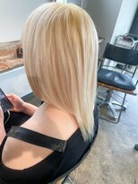 ニュート(Neut )&nbsp;ケアブリーチ抜きっぱなしホワイトブロンド/ハイトーン名古屋