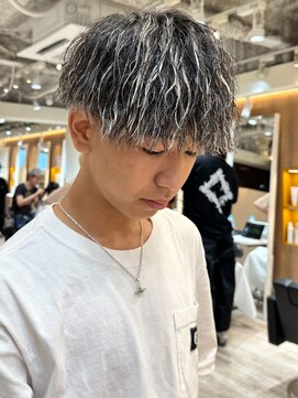 ルースト 渋谷店(ROOST) 縦落ちツイスパ×ホワイトハイライト