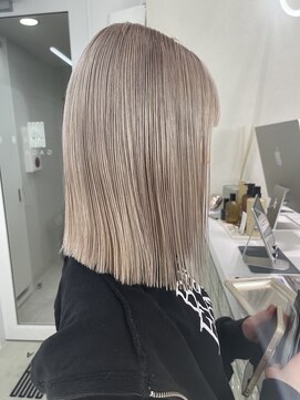 ガガ 心斎橋(GAGA) 韓国/ハイトーンカラー/ワンホンヘア/レイヤーカット/髪質改善